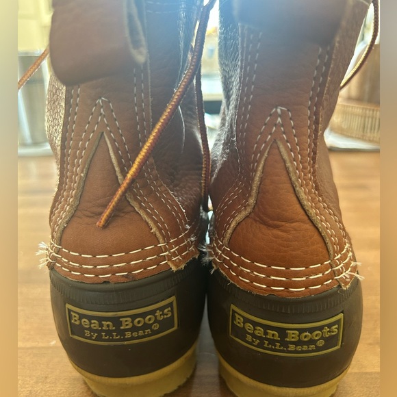 L.L Bean Men’s Leather Bean Boots. Flannel-lined insulated. - Picture 8 of 10